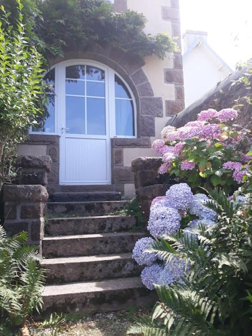 Maison - Villa Bord De Mer, Cote De Granit Rose Perros-Guirec Exterior foto